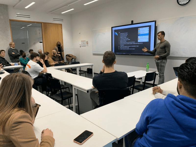 WhatsNext geeft gastcollege op de hogeschool